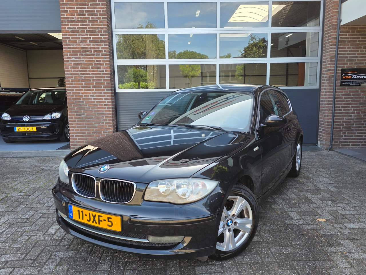 BMW 1-serie - 116i Business Line|Airco|Cruise|Lm velgen|Nap|Apk - AutoWereld.nl