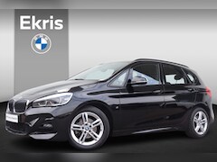BMW 2-serie Active Tourer - 218i Executive M-Sport pakket/ Sportstoelen/ Cruise control/ Climate control/ Navigatie