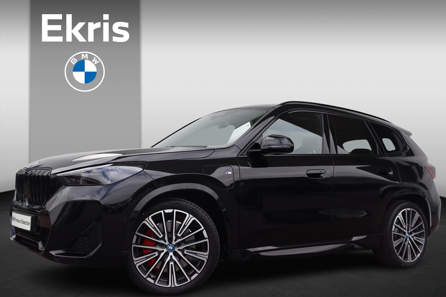 BMW X1 - xDrive25e M Sportpakket Pro/ Harman-Kardon/ Elektrische Trekhaak/ Head-Up/ Comfort Access/ - AutoWereld.nl
