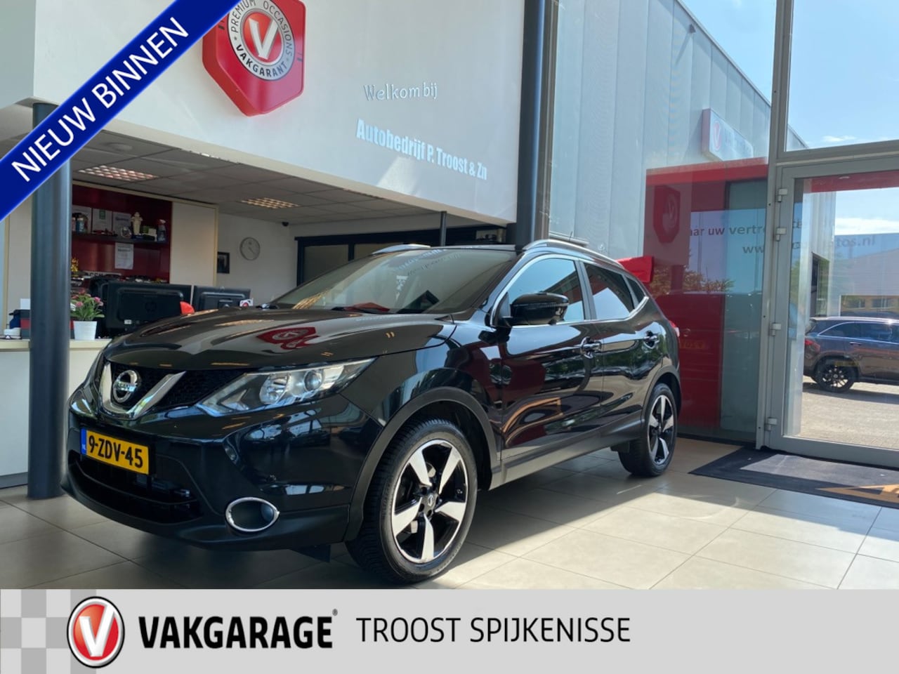 Nissan Qashqai - 1.2 Connect Edition 1.2 Connect Edition,Automaat,Navigatie,Rondomzicht Camera,Panoramadak,Rijstrooksensor,Keyl - AutoWereld.nl