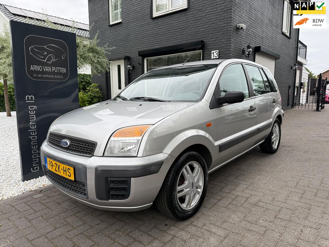 Ford Fusion - 1.4-16V Cool & Sound - Airco - Trekhaak - AutoWereld.nl