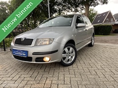 Skoda Fabia - 1.4-16V Airco, beurt, Distr. recent vern,