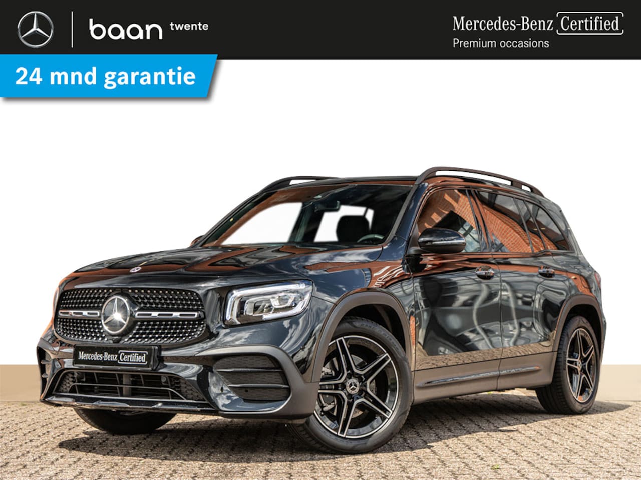 Mercedes-Benz GLB - 200 AMG Line | Achteruitrijcamera | Trekhaak | Nightpakket | Spiegelpakket | Stoelverwarmi - AutoWereld.nl