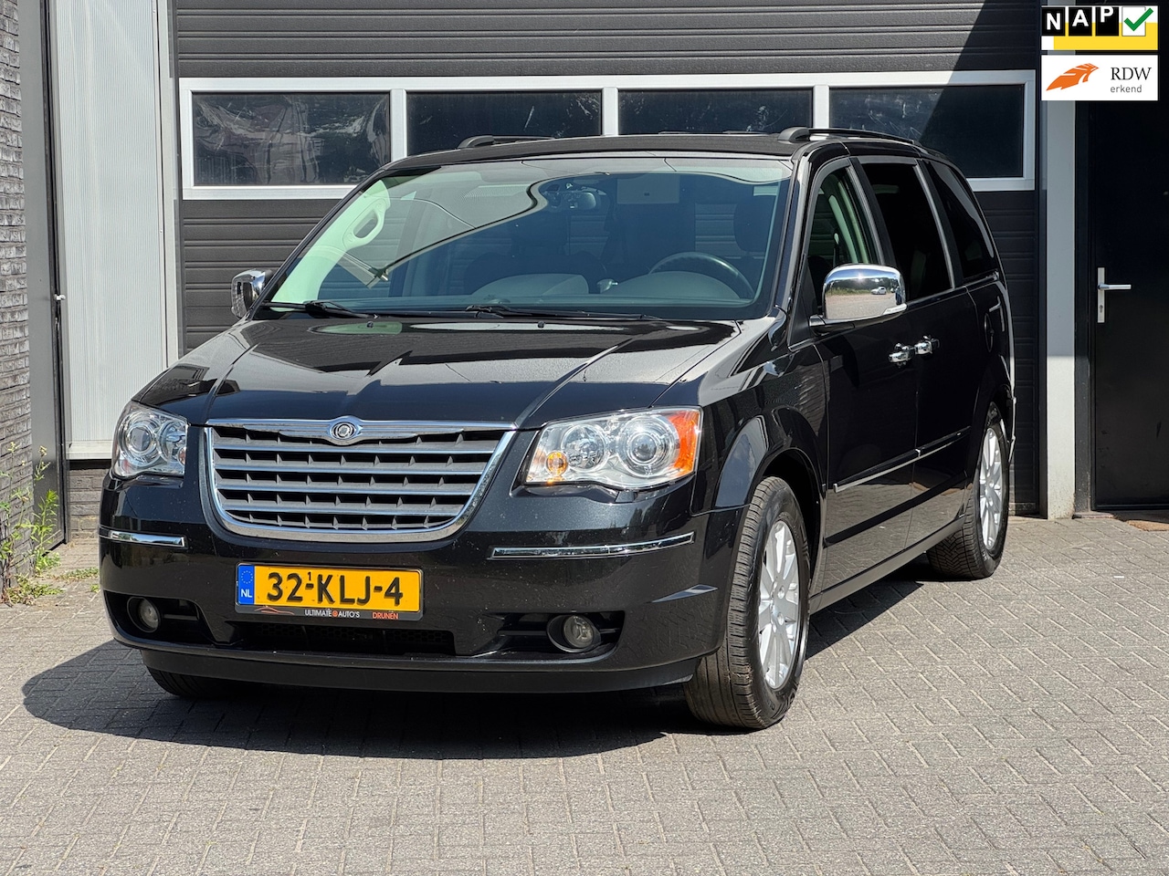 Chrysler Grand Voyager - 3.8 V6 Touring Limited 6P 2x TV/DVD, Elektrische Deuren, 4 Zone Clima, Memory Stoelen, NAP - AutoWereld.nl