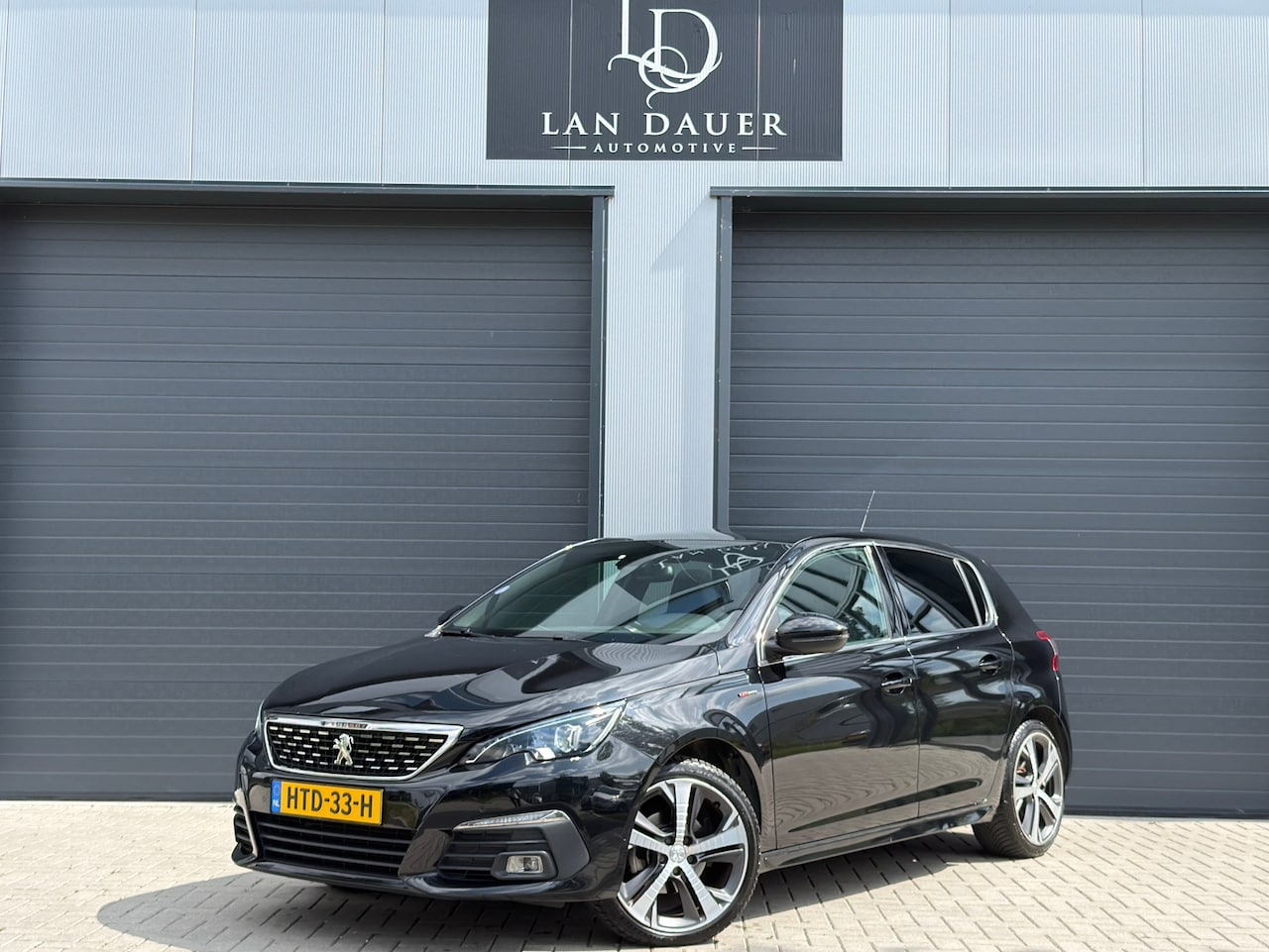 Peugeot 308 - 1.2 Gt-Line / Automaat / Panoramadak / Carplay - AutoWereld.nl