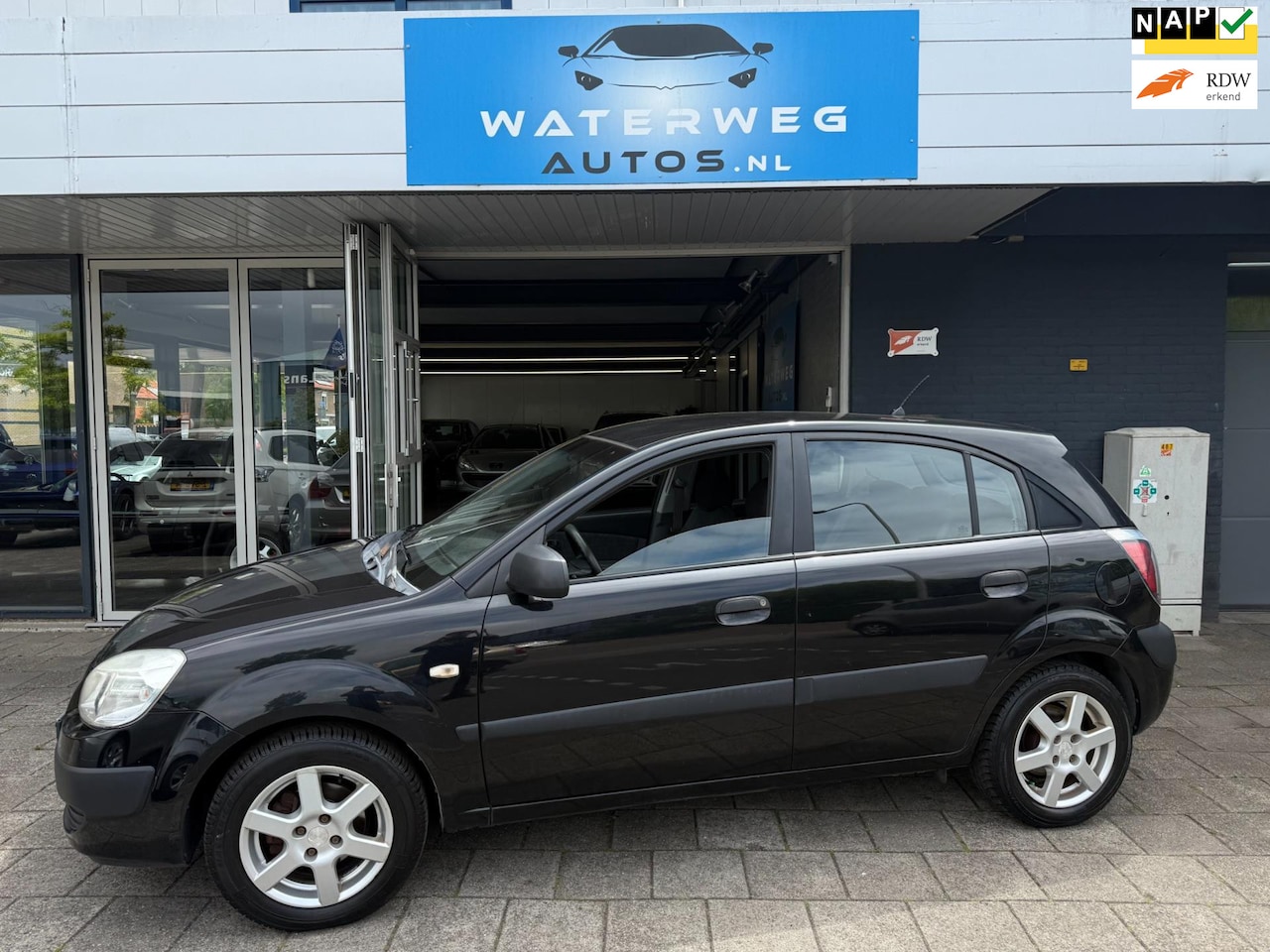 Kia Rio - 1.4 L 1.4 L - AutoWereld.nl