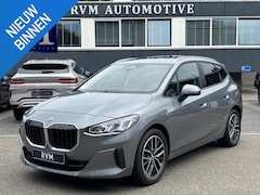 BMW 2-serie Active Tourer - 225e xDrive PANO | ELEK. TREKHAAK | CAMERA