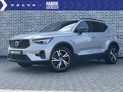 Volvo XC40 - 2.0 B4 Plus Dark | Trekhaak | 360 Camera | Standkachel | Adaptieve Cruise Control | Stoel