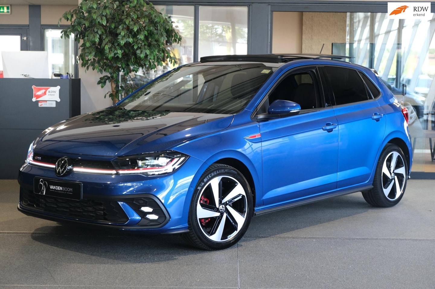 Volkswagen Polo - 2.0 TSI GTI DSG 207 PK Pano Beats Navi Led Acc Pdc - AutoWereld.nl