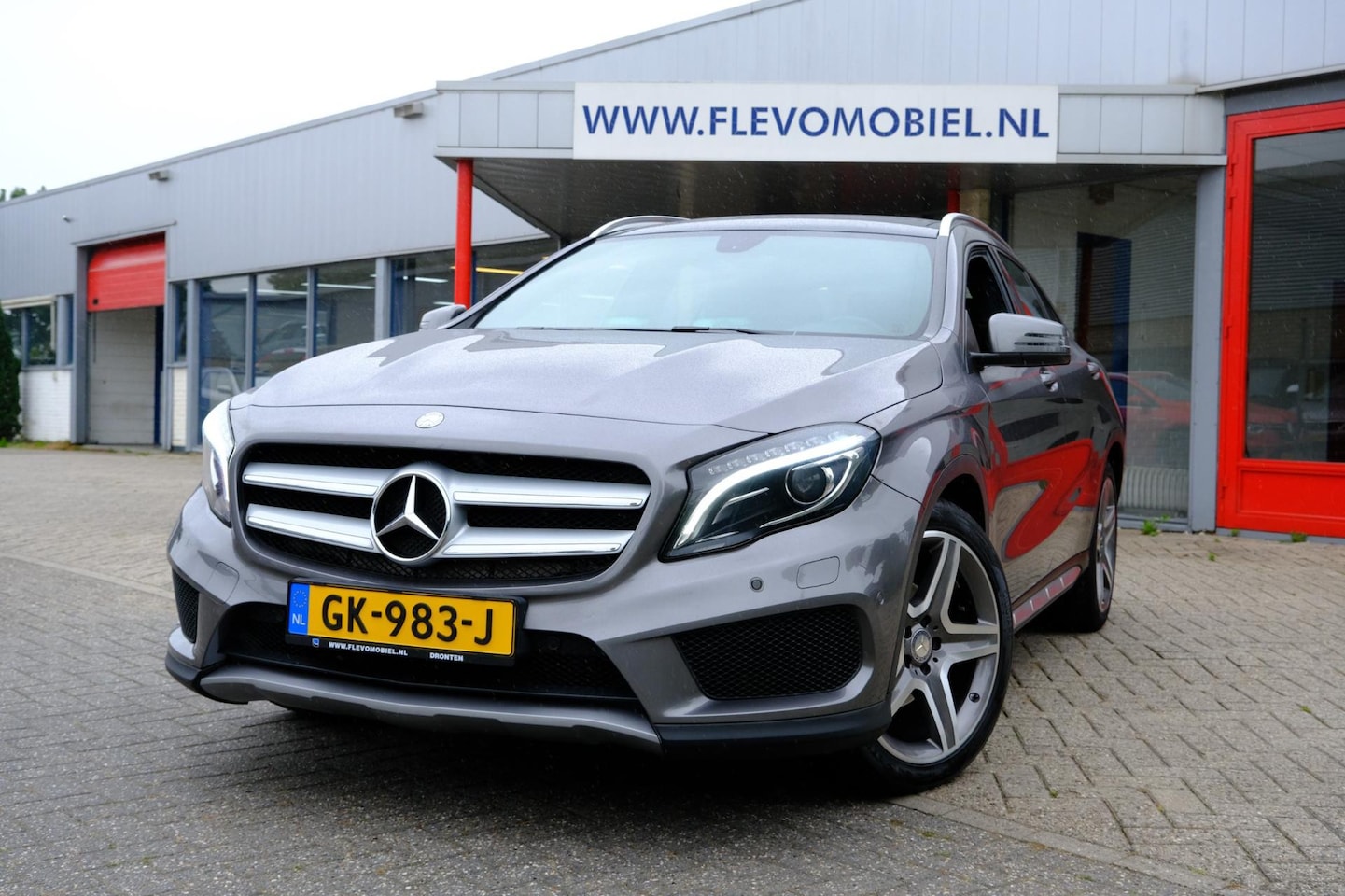 Mercedes-Benz GLA-Klasse - 200 AMG Ambition Aut. Pano|Leder|Xenon|PDC - AutoWereld.nl