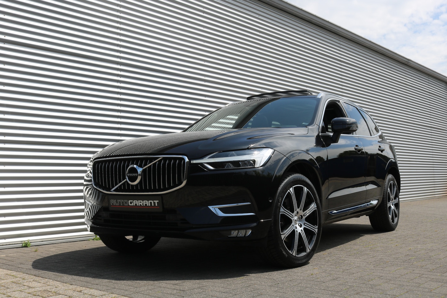 Volvo XC60 - 2.0 B5 AWD Inscription 2.0 B5 AWD Inscription (Panoramadak Sportleder/Memory Navi HarmanKardon Blis ACC Full-Led - AutoWereld.nl