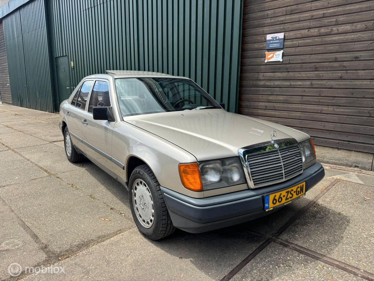 Mercedes-Benz 300-serie - 300 D - AutoWereld.nl