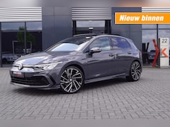 Volkswagen Golf - 1.5 TSI DSG R-Line 150pk/ Panodak /Trekhaak/ Camera / 19 Inch/DCC/ACC