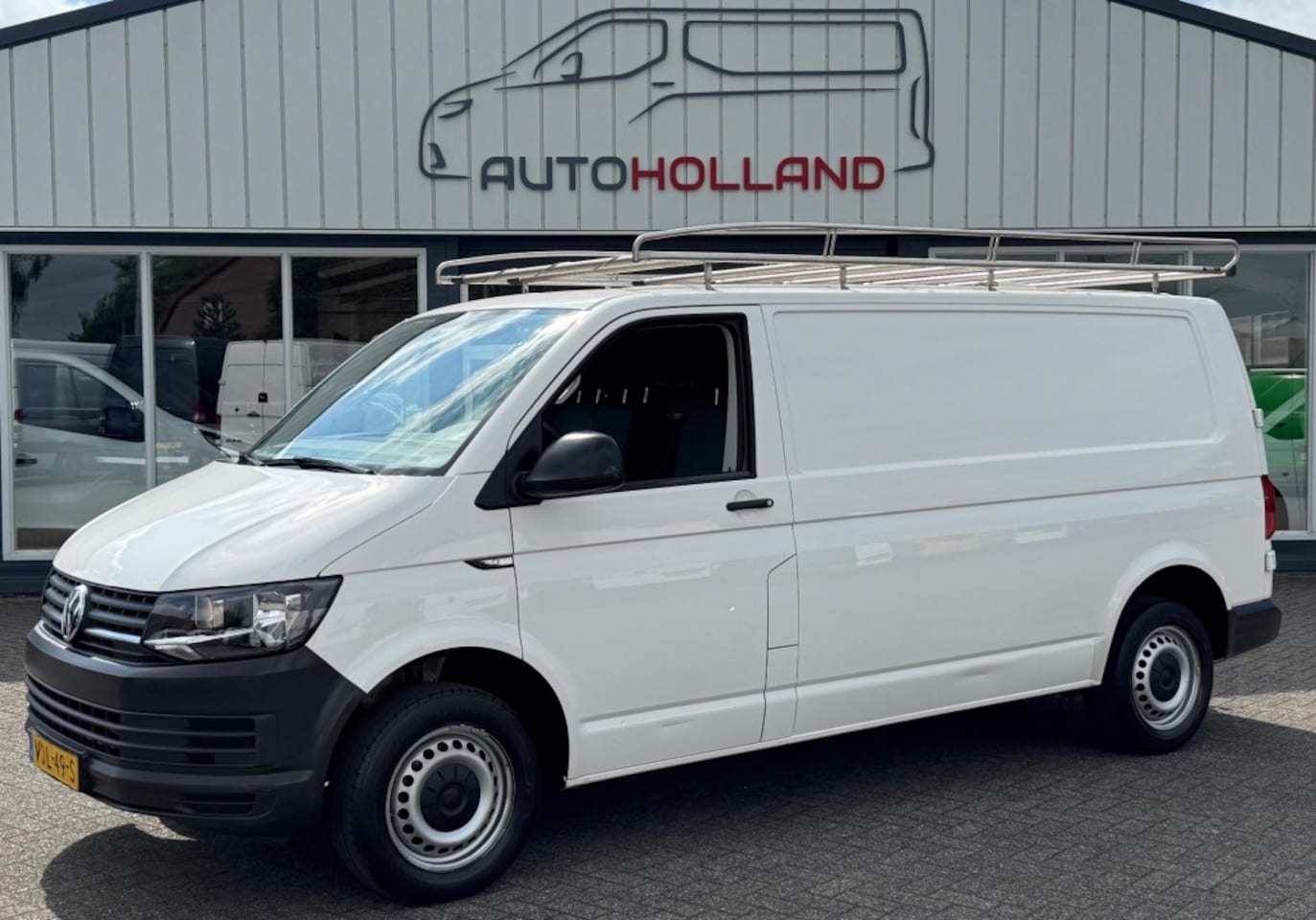 Volkswagen Transporter - 2.0 TDI 75KW 102PK L2H1 EURO 6 RVS IMPERIAAL/ AIRCO/ CRUISE CONTROL/ BIJRIJDERSBANK/ 100% - AutoWereld.nl