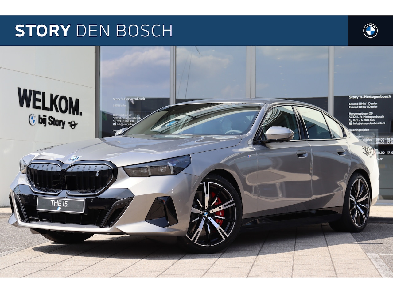 BMW i5 - eDrive40 M Sport / Trekhaak / Achteruitrijcamera / M Sportonderstel / Stoelverwarming / Ad - AutoWereld.nl