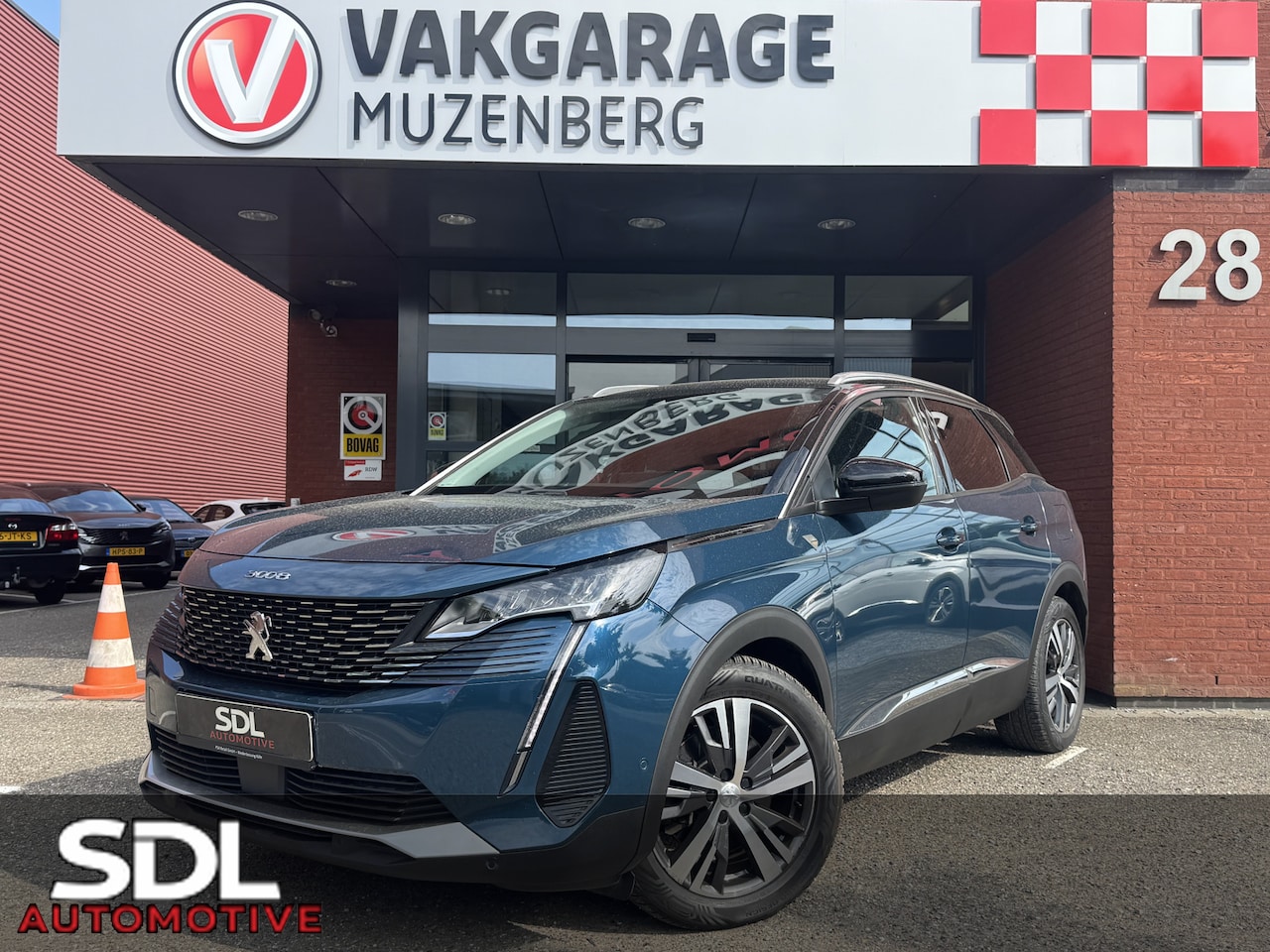 Peugeot 3008 - 1.6 HYbrid 225 Allure // NAVI // CAMERA // CLIMA // CRUISE // APPLE CARPLAY - ANDROID AUTO - AutoWereld.nl