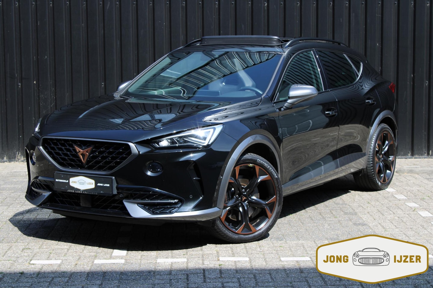 CUPRA Formentor - 1.4 e-Hybrid VZ Copper PANO LEER MEMORY CAM - AutoWereld.nl