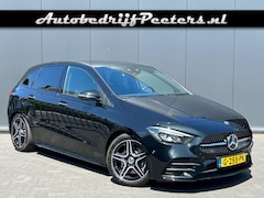 Mercedes-Benz B-klasse - B 220 AMG Nightpakket 1e eig. Camera LED Navi Widescreen Sfeerlicht