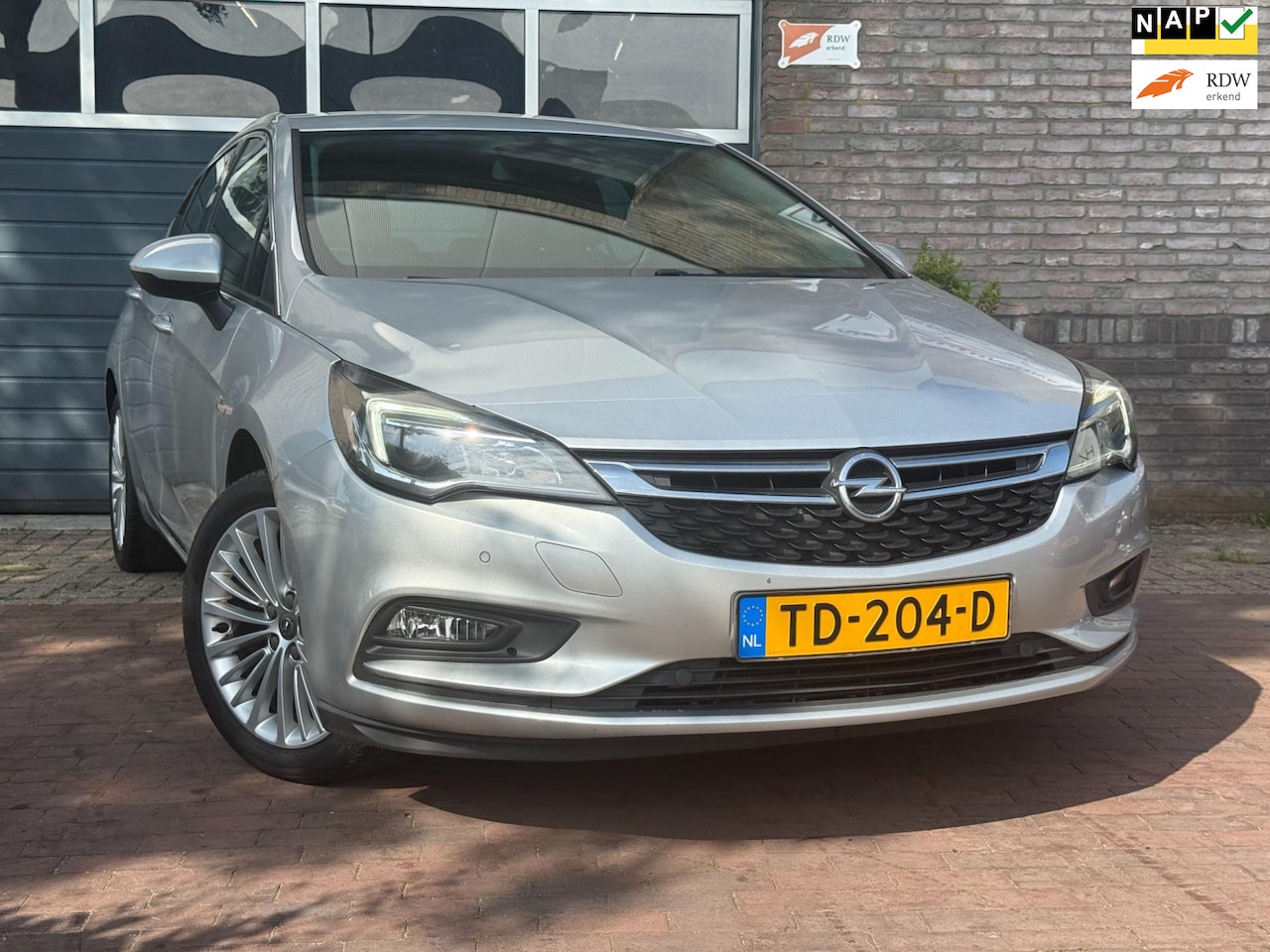 Opel Astra - 1.4 150PK Innovation|Navi|Climate - AutoWereld.nl