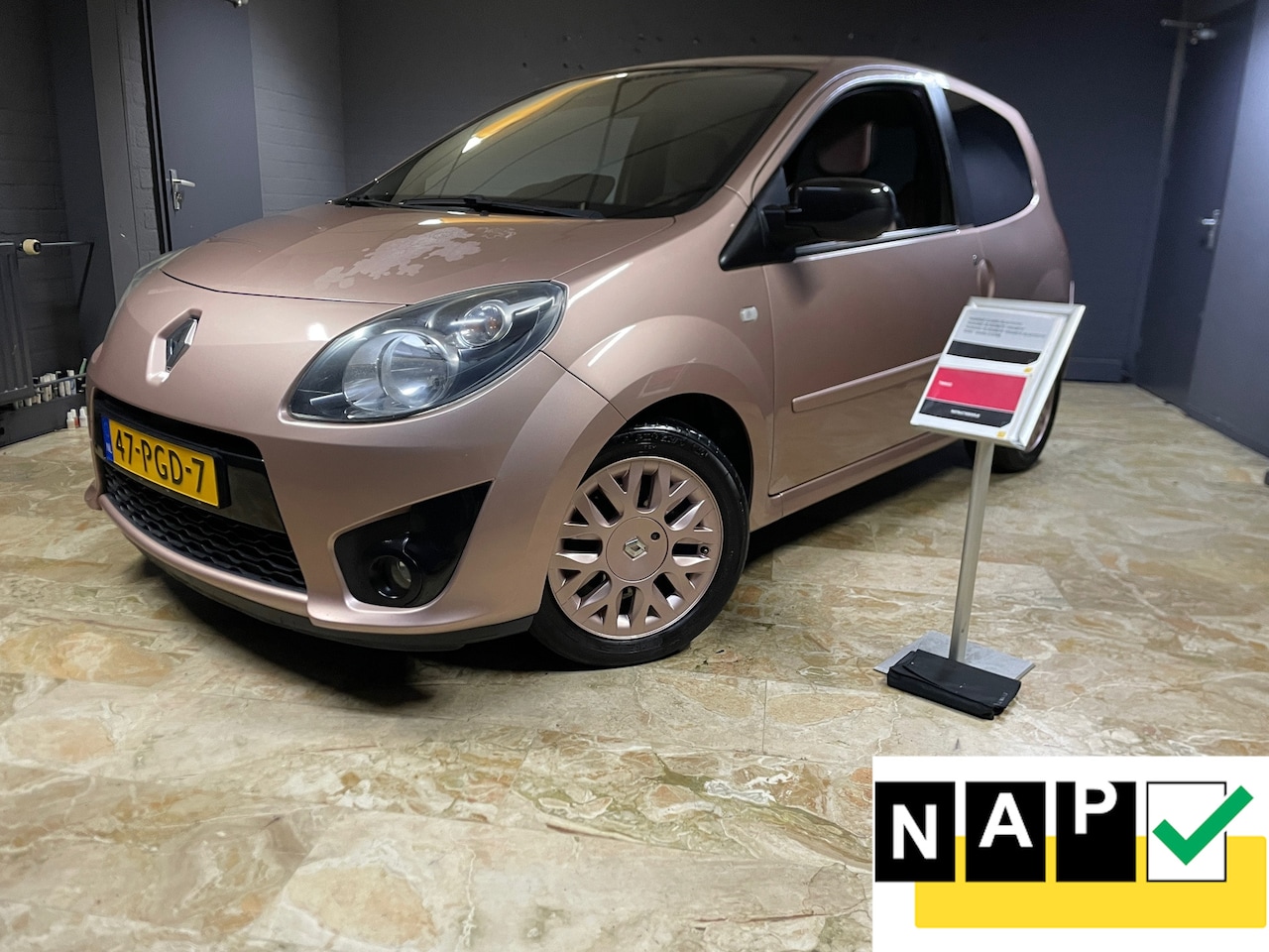 Renault Twingo - 1.2-16V Miss Sixty 1.2-16V Miss Sixty - AutoWereld.nl