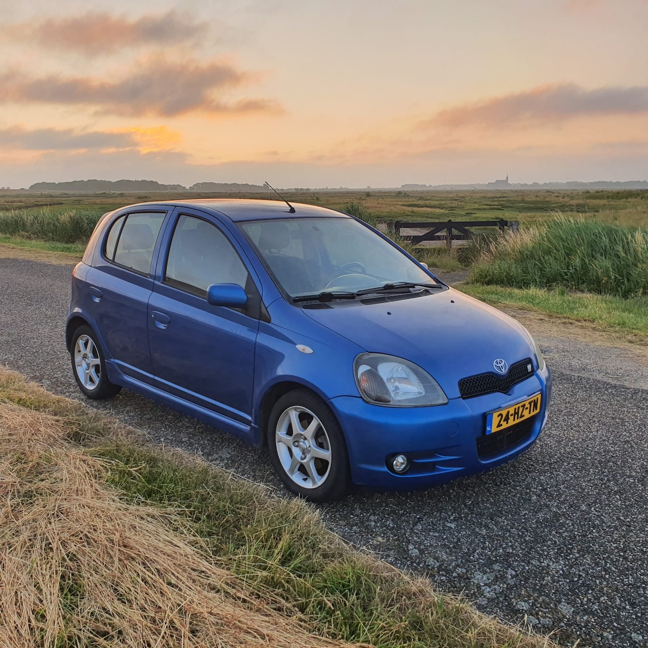 Toyota Yaris - 1.5-16V VVT-i T-Sport 5 deurs - AutoWereld.nl