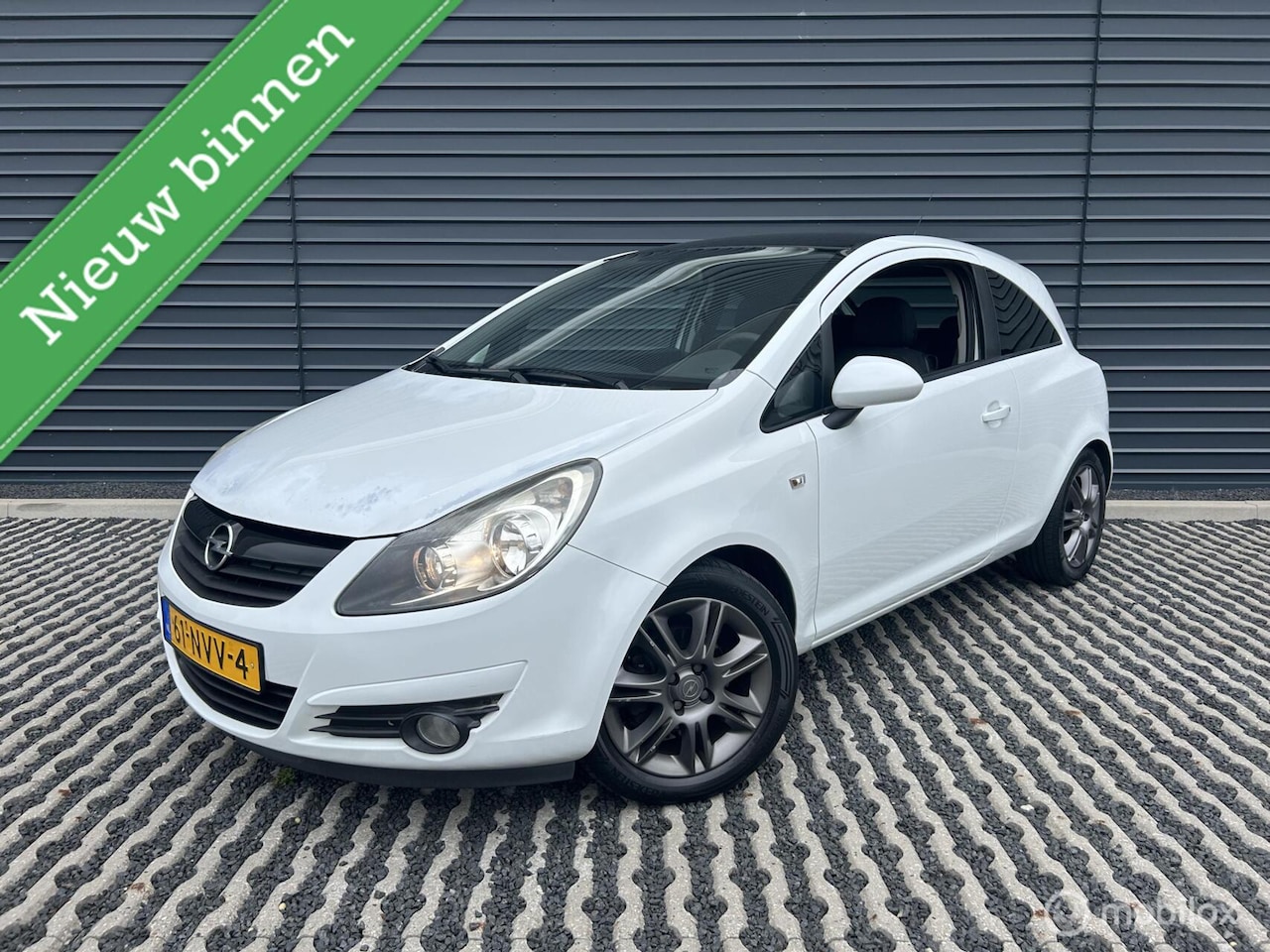 Opel Corsa - 1.4-16V Color Edition 1.4-16V Color Edition - AutoWereld.nl