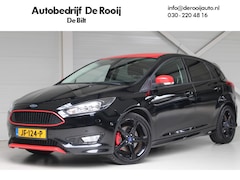 Ford Focus - 1.5 Black Edition Airco | 18" Velgen | Navigatie | Boekjes aanwezig