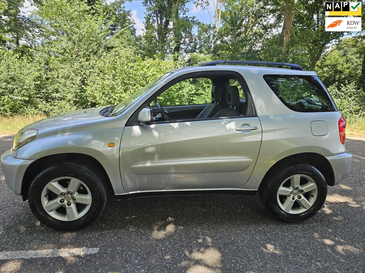 Toyota RAV4 - 1.8-16V VVT-i Luna 1.8-16V VVT-i Luna - AutoWereld.nl