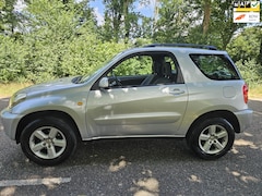 Toyota RAV4 - 1.8-16V VVT-i Luna