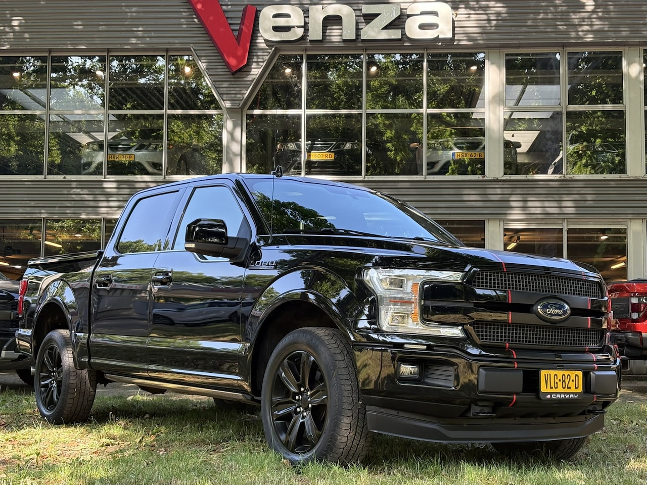 Ford F150 - USA 3.5 V6 4X4 PLATINUM NL-AUTO, PANO, MASSAGESTOELEN - AutoWereld.nl
