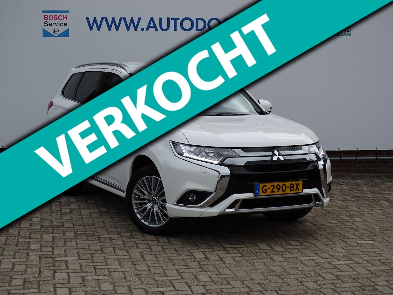 Mitsubishi Outlander - 2.4 PHEV Pure+|Trekhaak|Camera|AWD|Keyless - AutoWereld.nl