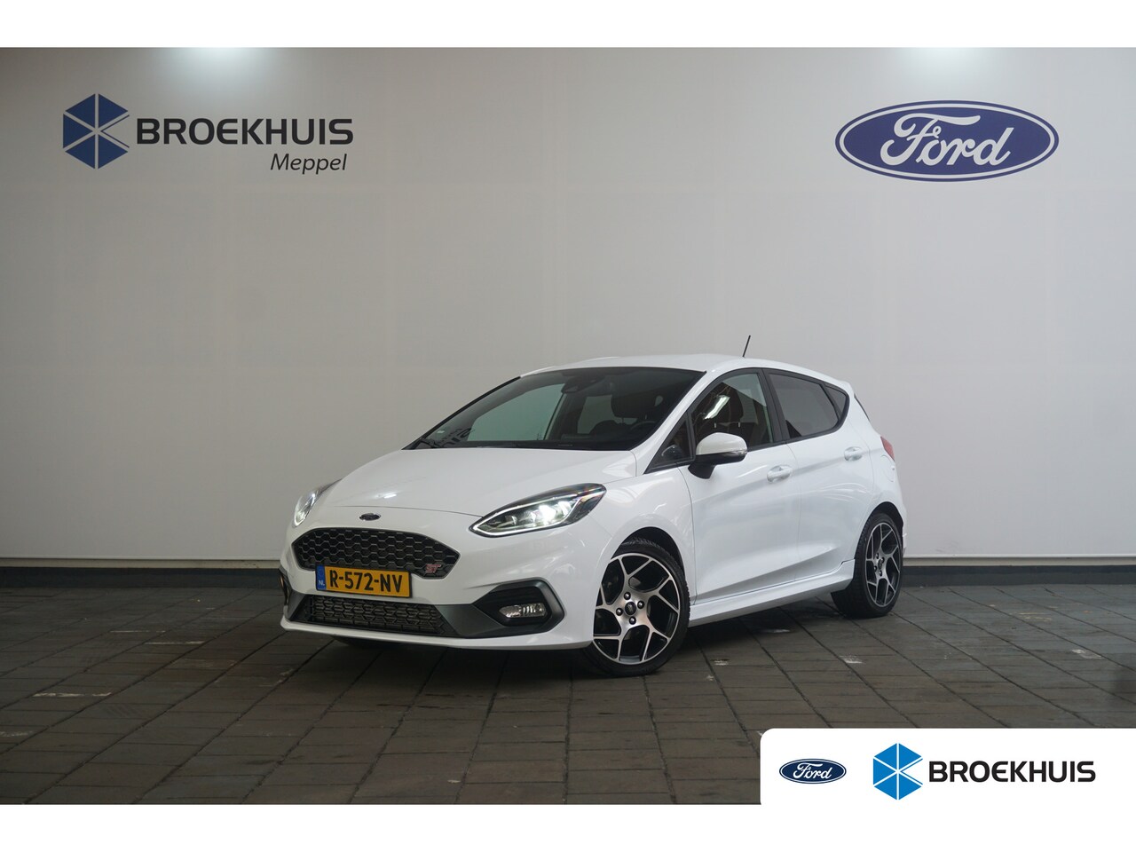 Ford Fiesta - 1.5 EcoBoost ST | Performance Pack | Dealer Onderhouden | Camera | Winter Pakket | Full LE - AutoWereld.nl