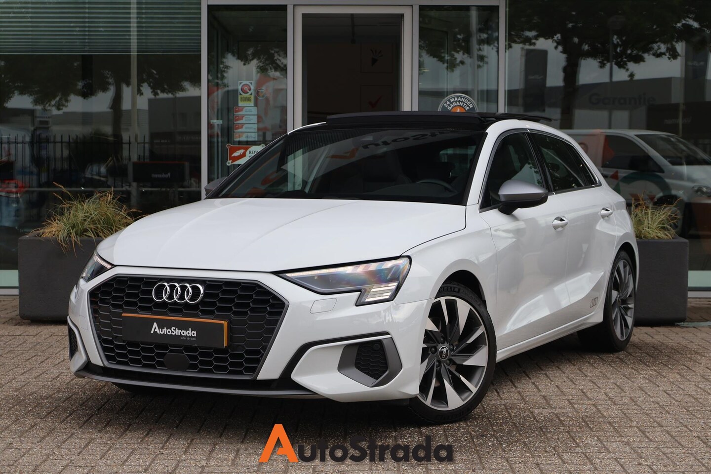 Audi A3 Sportback - 35 TFSI Edition One 150pk I Pano I Carplay I Matrix LED I Navi I DAB I Virtual Cockpit - AutoWereld.nl