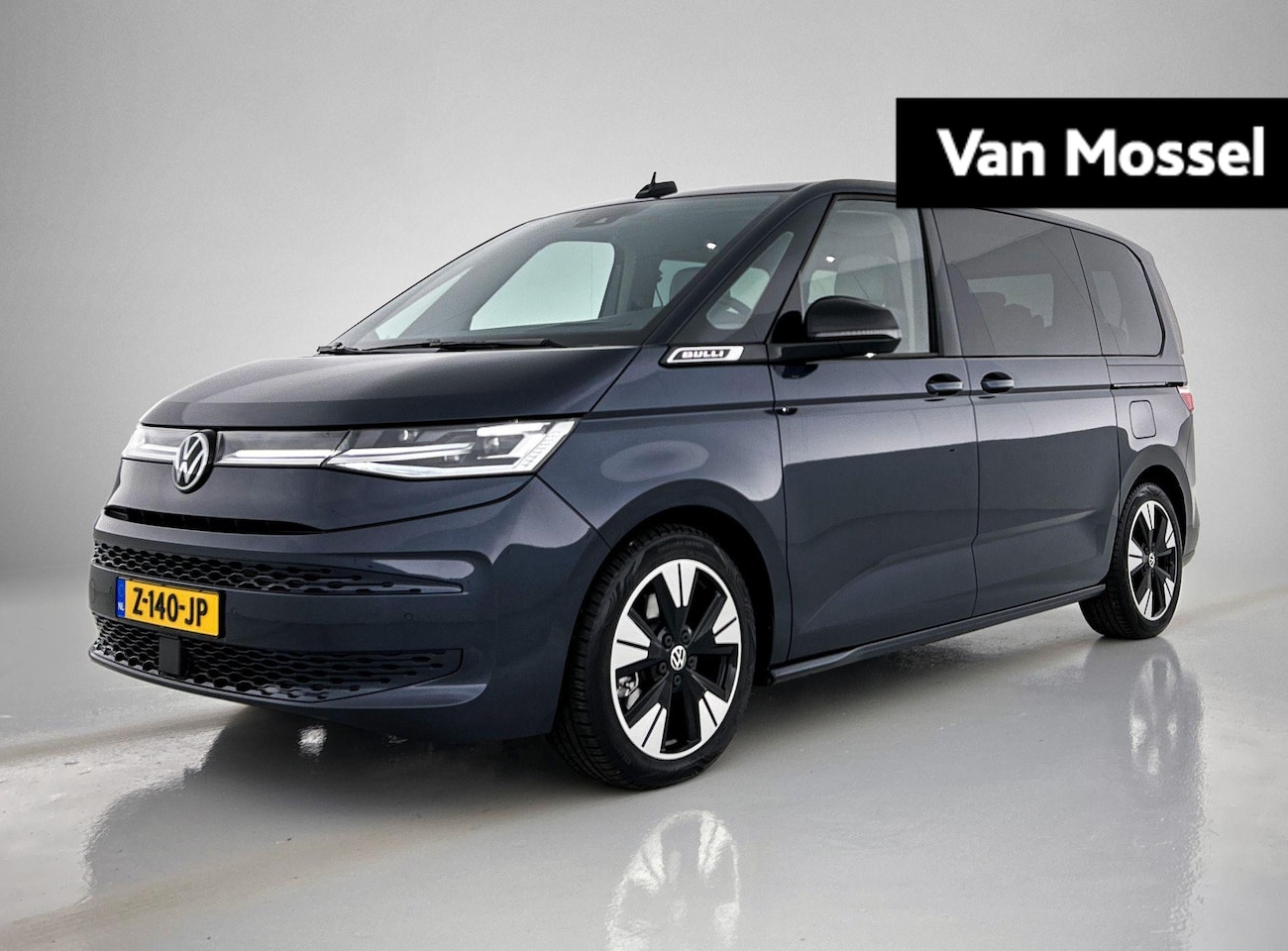 Volkswagen Multivan - 1.4 eHybrid L1H1 Style | 7-Personen | Automaat | Plug-IN Hybrid | Elektrische Schuifdeuren - AutoWereld.nl