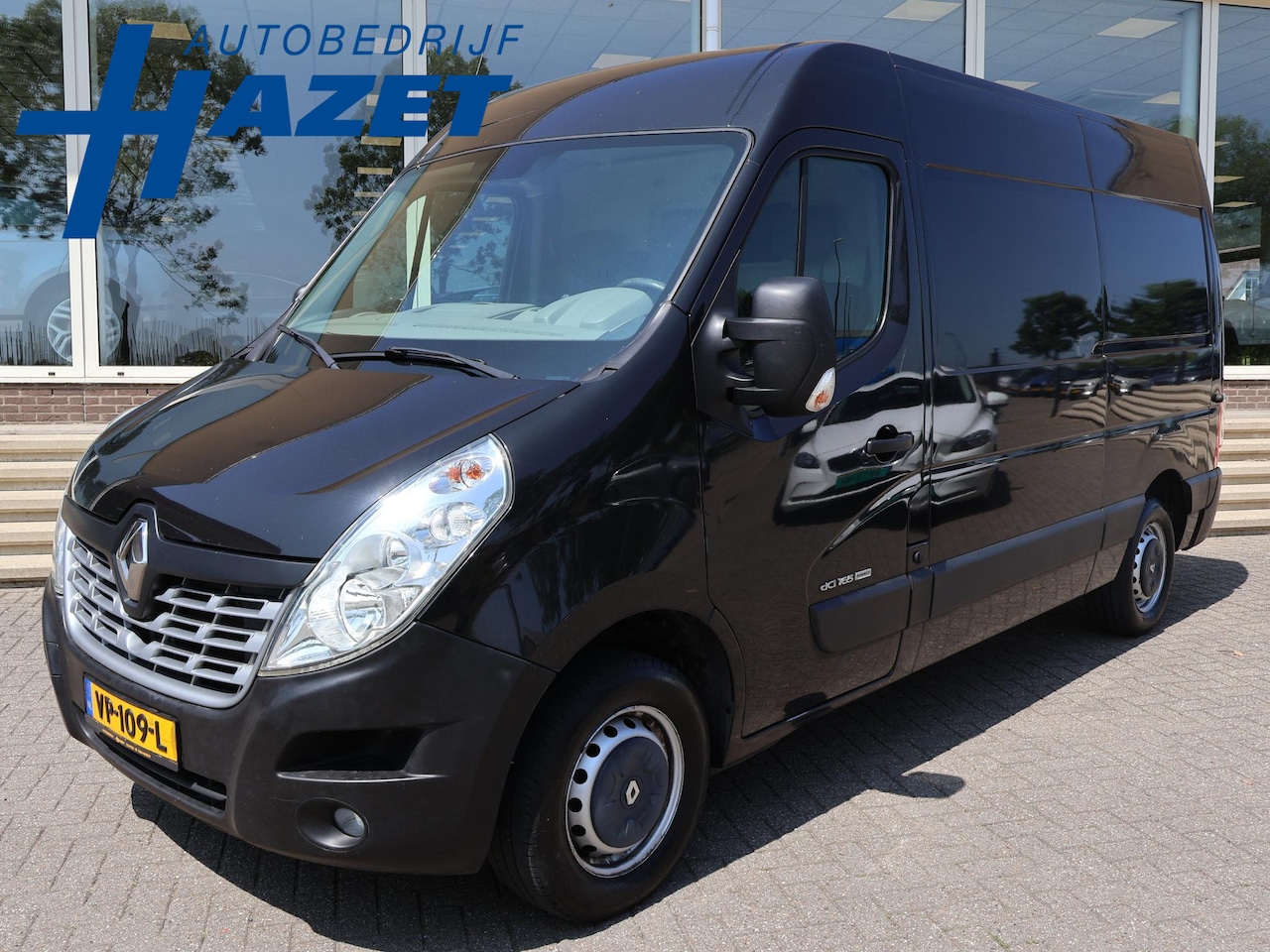 Renault Master - T35 2.3 DCI 165 PK L2H2 + TREKHAAK | NAVIGATIE | CLIMATE | CRUISE CONTROL - AutoWereld.nl
