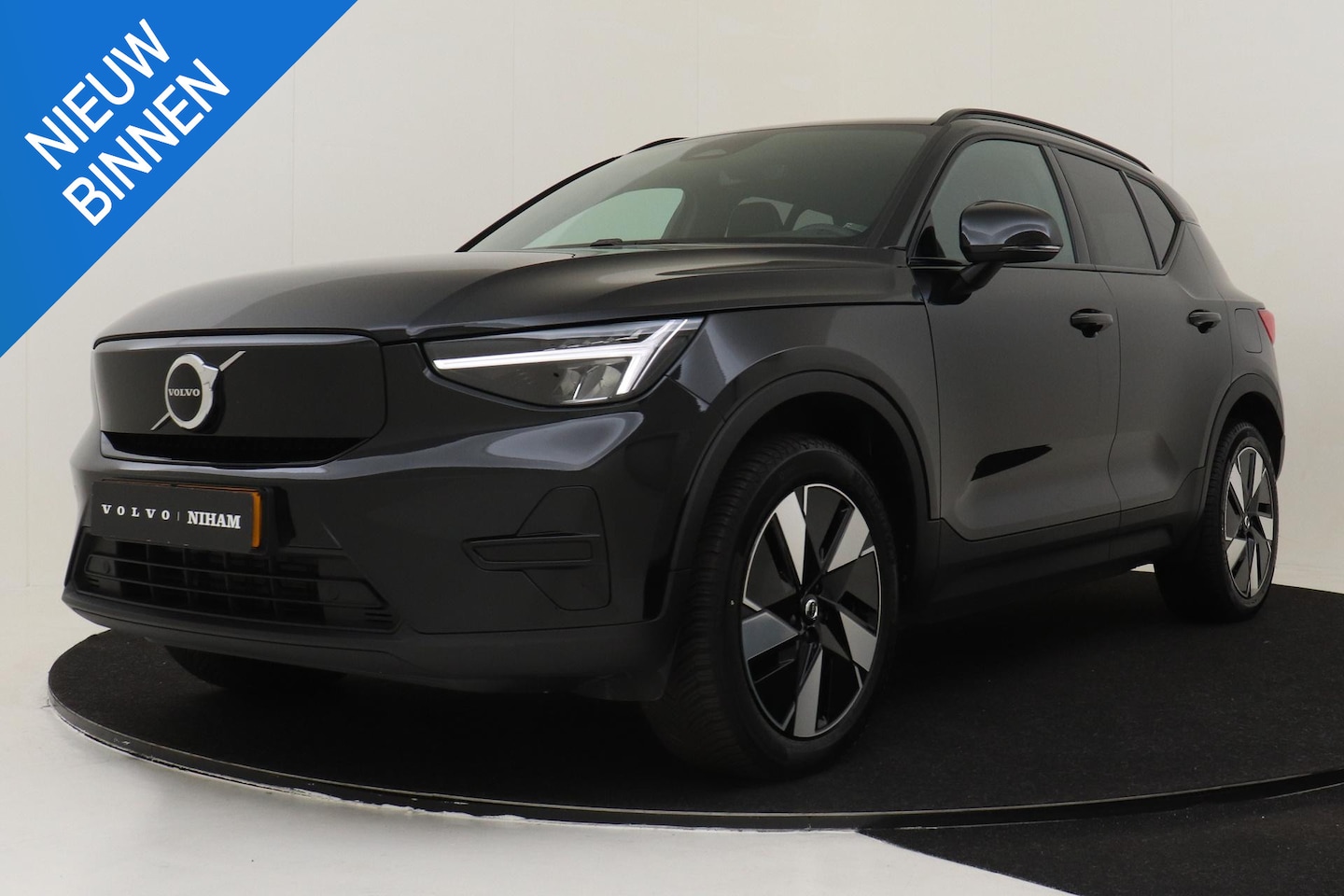 Volvo XC40 - SINGLE MOTOR EXTENDED RANGE PLUS 82 kWh -CAMERA|WARMTEPOMP|ADAP.CRUISE|BLIS|KEY-LESS|TREKH - AutoWereld.nl