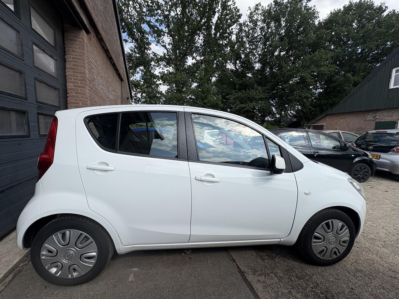 Opel Agila - 1.0 Berlin Airco/NAP - AutoWereld.nl