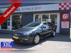 Opel Astra Sports Tourer - 1.4 Turbo Business +
