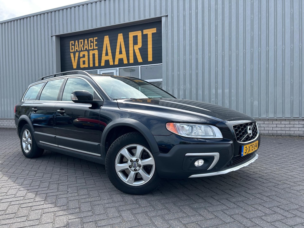 Volvo XC70 - 2.0 D4 FWD Summum | LEER | STOELVERW | DAK | XENON | - AutoWereld.nl