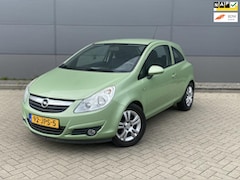 Opel Corsa - 1.2-16V Edition Automaat