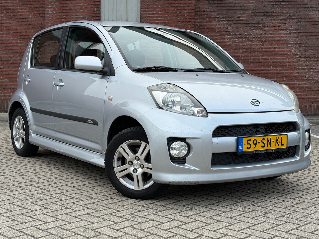 Daihatsu Sirion 2 - 1.3-16V Comfort|AUTOMAAT|AIRCO|ELKTR.RAMEN - AutoWereld.nl