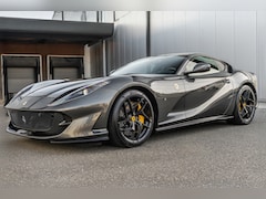 Ferrari 812 Superfast - Grigio Silverstone - Carbon LED