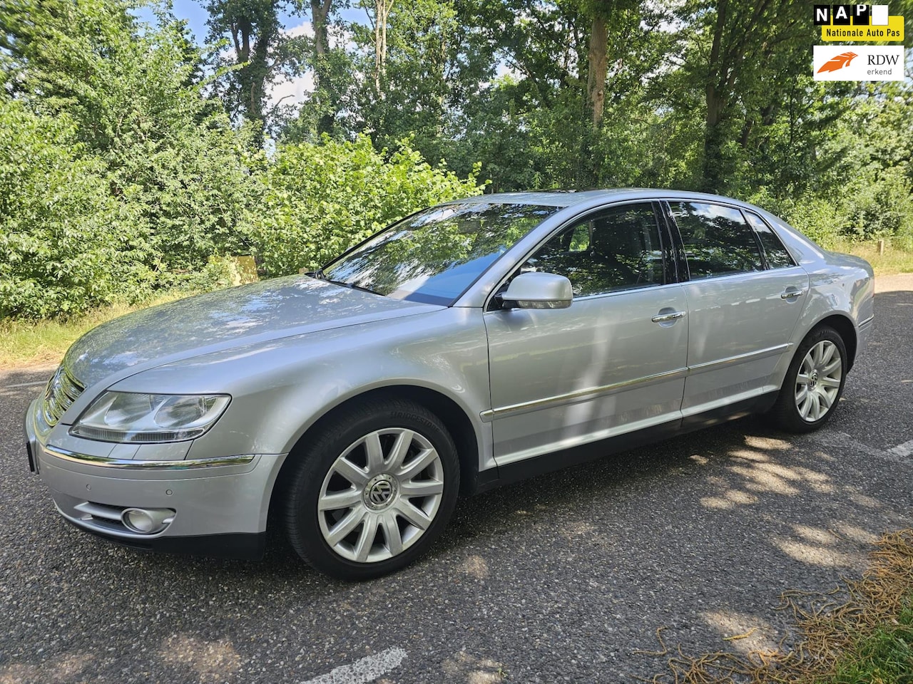 Volkswagen Phaeton - 4.2 V8 4p. Zeer mooi - AutoWereld.nl