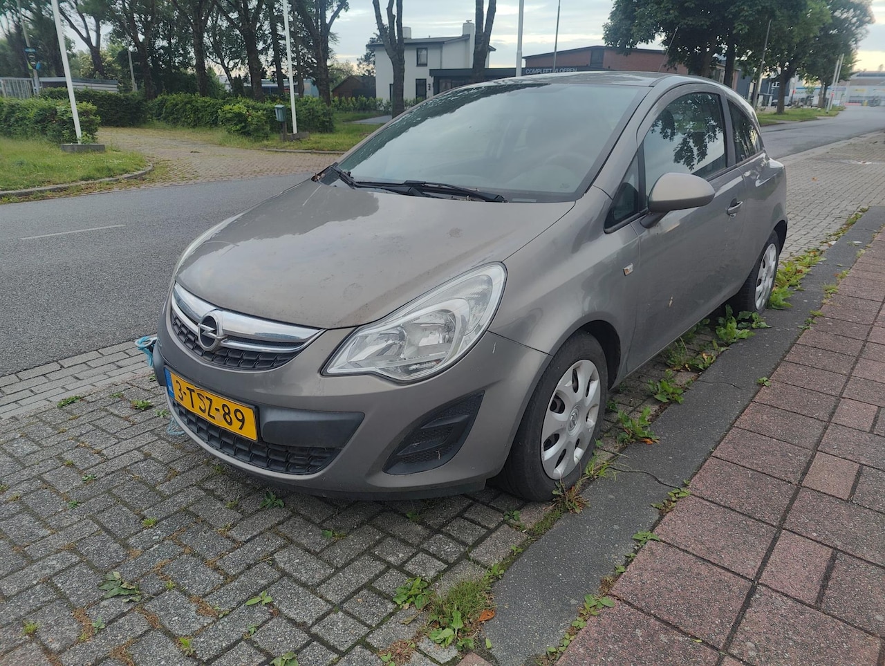 Opel Corsa - 1.2-16V Color Edition 1.2-16V Color Edition - AutoWereld.nl