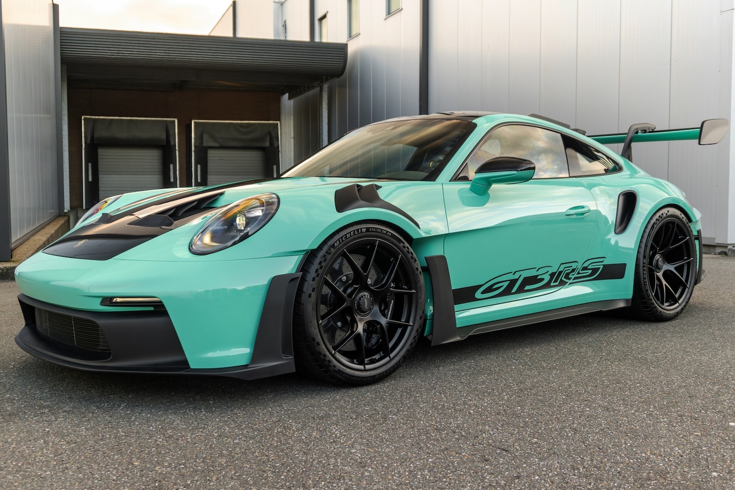 Porsche 911 - (992) GT3 RS 4.0 - Weissach - PTS Mint Green - AutoWereld.nl