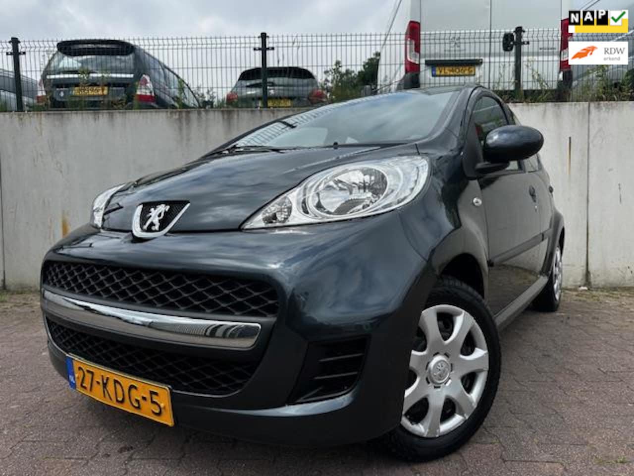 Peugeot 107 - 1.0-12V Sublime/27860 KM NAP/AIRCO/ZEER NETTE AUTO/1STE EIGENAAR/DEALER ONDERHOUDEN/ - AutoWereld.nl