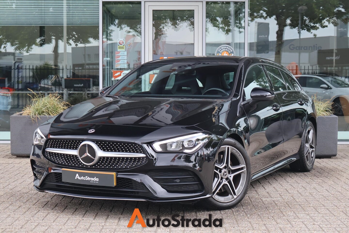 Mercedes-Benz CLA-klasse Shooting Brake - 200 AMG-Line 163pk 7G-DCT | Dodehoek | Camera | Cruise | Climate | LED | Navi | DAB | Adap - AutoWereld.nl
