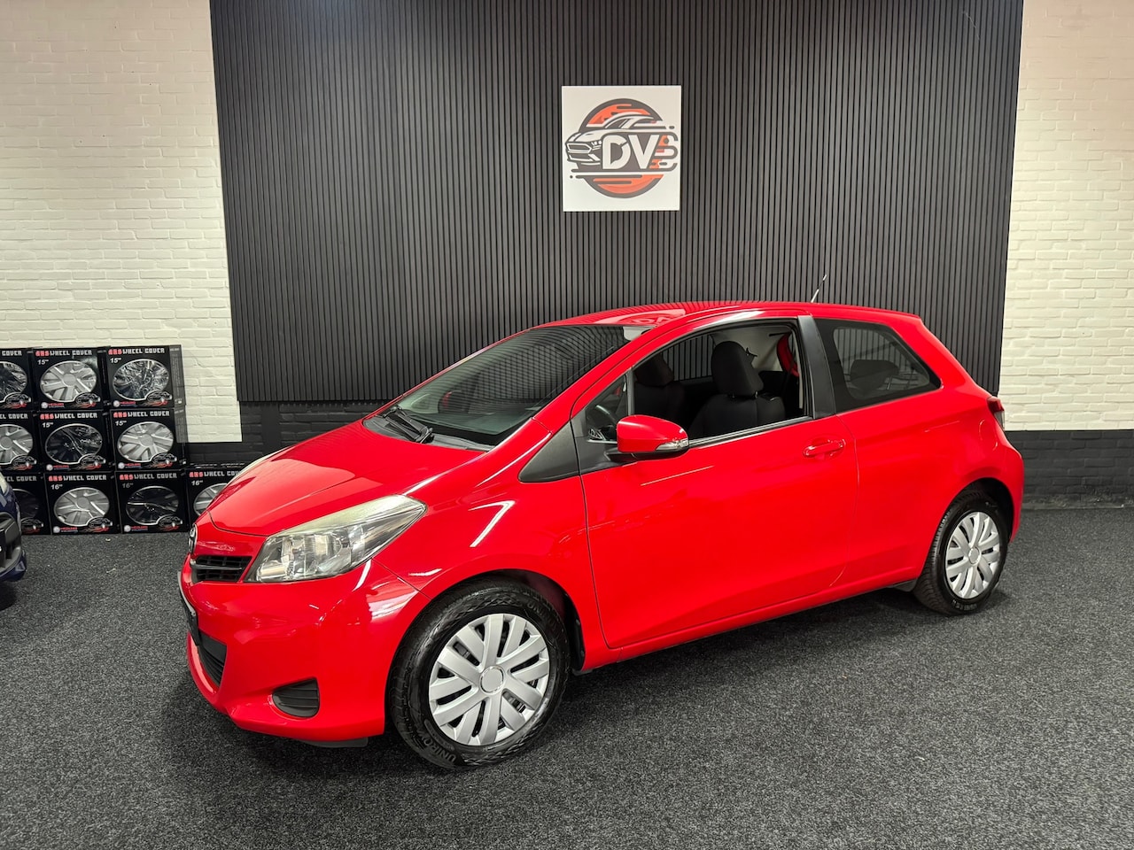 Toyota Yaris - 1.0 VVT-i Comfort 1.0 VVT-i Comfort, AIRCO, ELEK PAKKET, CAMERA, NW APK, DISPLAY - AutoWereld.nl
