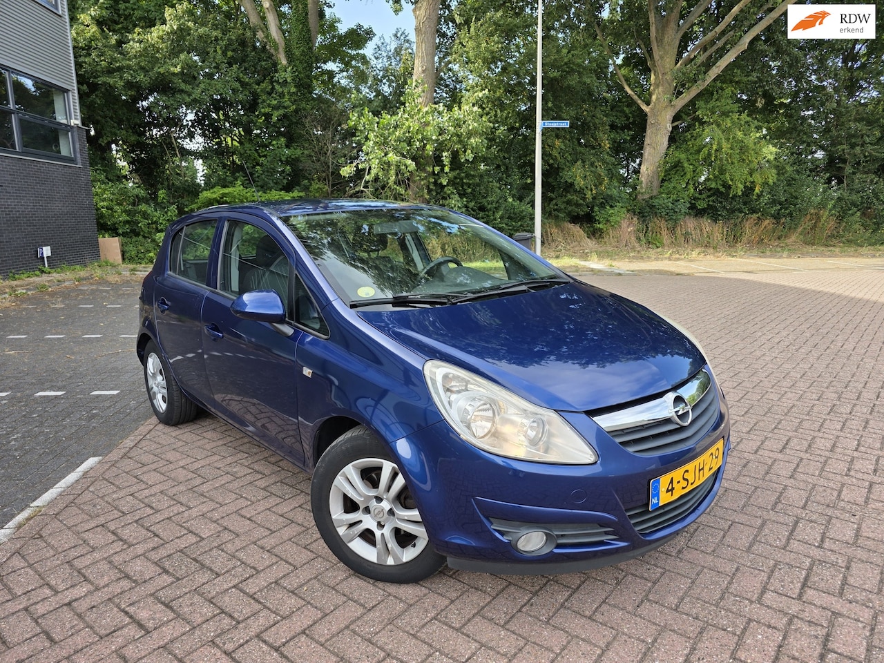 Opel Corsa - 1.2-16V Edition NEW APK Airco 5 DR - AutoWereld.nl