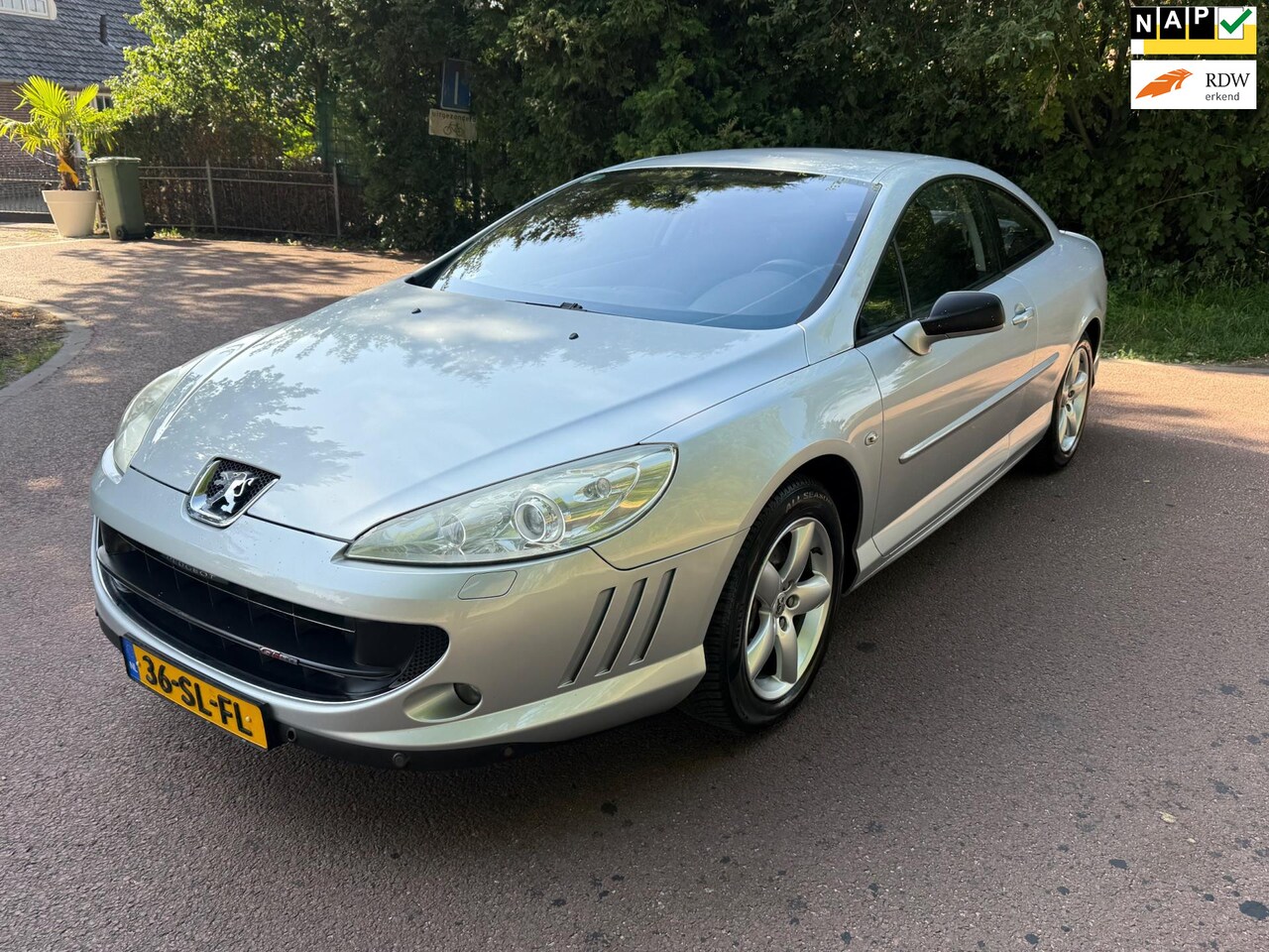 Peugeot 407 Coupé - 2.2-16V Référence / Airco / PDC / NAP / cruisecontrol / - AutoWereld.nl